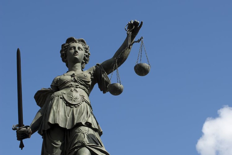 Tuchtrecht onbekend justitia 750x500